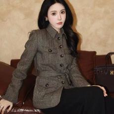 批发2025新款秋季气质高级感上衣独特漂亮超好看名媛老钱风咖色外套女