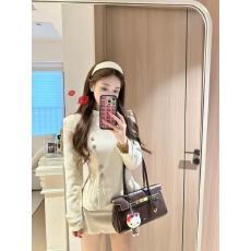 批发贵气千金风精致<b class='q'>套装</b>裙<b class='q'>小香</b>风收腰显瘦开衫外套+纯欲风流苏半身裙