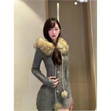 批发灰色毛领连帽长袖针织连体衣女秋冬性感辣妹修身显瘦包臀<b class='q'>连身</b>短<b class='q'>裤</b>