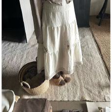 批发原创复古刺绣碎花高腰半身裙女秋季宽松柔软肌理感a字长裙