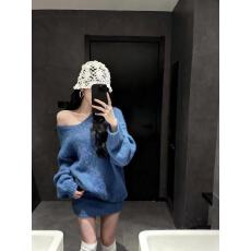 批发韩系慵懒风套装女秋冬松弛感长袖气质斜肩套头毛衣高腰<b class='q'>短</b>裙两件套