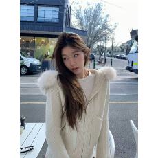 批发可拆卸连帽大毛领蝙蝠袖<b class='q'>针织</b>外套