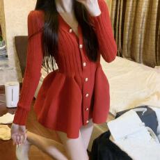 批发秋冬红色针织<b class='q'>连衣裙</b>女高级感显身材收腰气质甜辣性感蓬蓬a字裙子