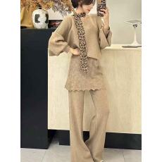 批发巨好看<b class='q'>秋</b>冬装一整套韩系气质慵懒风高领毛衣屁帘阔腿裤两件套装女