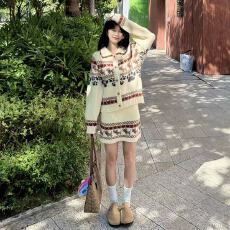 批发韩系复古慵懒风费尔岛<b class='q'>毛衣</b>针织女冬季2026<b class='q'>新款</b>圣诞包臀裙一整套
