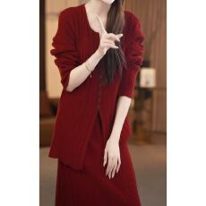 批发法式高端气质针织套装女秋冬坑条<b class='q'>长袖</b>开衫半身裙优雅穿搭<b class='q'>两件套</b>潮