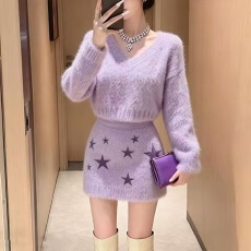 批发2025针织<b class='q'>套装</b>裙女紫色小个子新款修身显瘦上衣高腰星星印花包臀裙