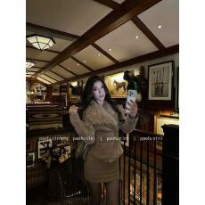 批发韩系千金感复古气质收腰保暖毛毛短外套冬季新款包臀<b class='q'>裙</b>辣妹两件套