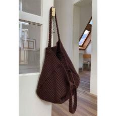 批发高级<b class='q'>复古</b>慵懒风咖色针织手提袋女秋冬季休闲容量大手提针织编织包