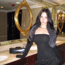 批发毛毛拼接<b class='q'>长袖</b>披肩<b class='q'>外套</b>抹胸背心两件套女冬季设计感修身上衣套装