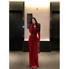 批发纯欲风<b class='q'>复古</b>红色毛衣针织裙秋冬<b class='q'>复古</b>修身显瘦针织长款打底连衣裙女