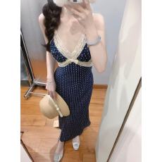 批发气质纯欲风蕾丝边拼接V领无袖<b class='q'>连衣裙</b>女夏季收腰显瘦<b class='q'>波点</b>包臀长裙