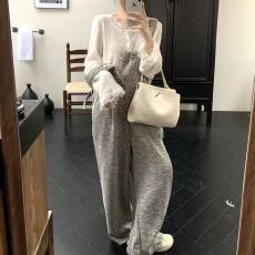 批发休闲慵懒风套装蕾丝拼接<b class='q'>长袖</b>针织衫女秋季宽松条纹背带裤子两件套