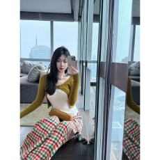 批发羊毛一粒扣针织开衫外套女秋冬复古修身长袖<b class='q'>罩衫</b>上衣