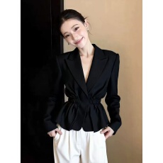 批发早春独特漂亮上衣轻奢高级感时髦洋气时尚又a又飒黑色<b class='q'>西装</b>外套女