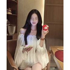 批发一字肩连衣裙女夏季白色法式纯欲风高级感气质收腰显瘦a字短裙子