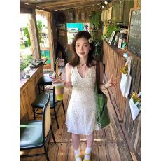 批发韩式小清新碎花连衣裙女夏季新款修身显瘦a字裙气质百搭短<b class='q'>裙子</b>