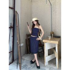 批发藏青色两件套女2026夏季新款纯御气质抹胸背心搭配包臀精致半<b class='q'>裙子</b>