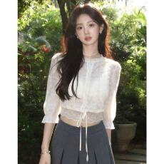 批发2026夏季新款法式设计感中袖镂空上衣女夏季蕾丝吊带背心<b class='q'>两件套</b>
