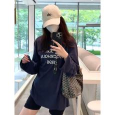 批发藏蓝色小众设计感宽松长袖T恤女<b class='q'>春</b>秋新款字母印花圆领上衣打底衫