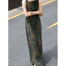 批发夏季女大方得体上流社会长裙气质轻奢复古高端绿色<b class='q'>印花</b>无袖<b class='q'>连衣裙</b>