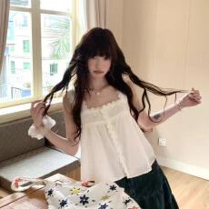 批发2026新款法式甜美风白色<b class='q'>蕾丝</b>边无袖背心女装夏季显瘦气质外穿上衣