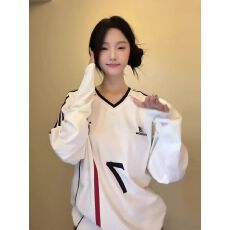 批发美式<b class='q'>街头</b>长袖t恤女早春字母印花v领织带运动休闲长袖宽松情侣上衣