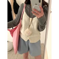 批发学院风可爱减龄针织开衫马甲女<b class='q'>春</b>秋新款叠穿外搭无袖吊带背心坎肩