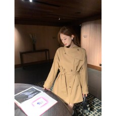 批发2025英伦风双排扣围脖领收腰中长款风衣外套女短款小个子早秋季