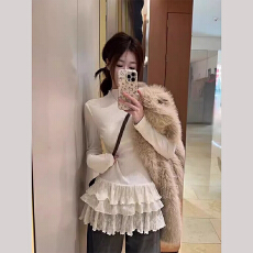 批发半高领蕾丝花边长袖t恤女春秋新款修身叠穿<b class='q'>打底衫</b>内搭上衣潮