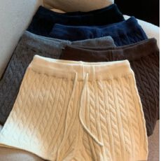 批发出大货 麻花阔腿针织短裤女2025新款小个子外穿松紧腰修身<b class='q'>打底裤</b>