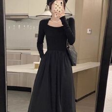 批发出大货 长袖连衣裙<b class='q'>女装</b>春季法式复古高级感收腰气质赫本风中长裙