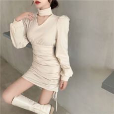 批发出大货 纯欲挂脖<b class='q'>连衣裙</b>女收腰设计感秋冬2025新款修身<b class='q'>包臀</b>短裙