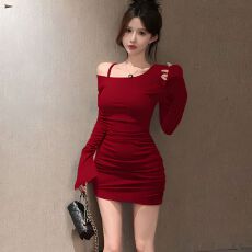 批发出大货 内搭打底修身约会<b class='q'>包臀</b>吊带<b class='q'>连衣裙</b>子短裙女早秋高级感穿搭