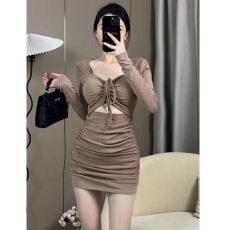 批发出大货 氛围感<b class='q'>包臀</b>裙女初秋内搭配大衣绝美抽绳挂脖打底<b class='q'>连衣裙</b>