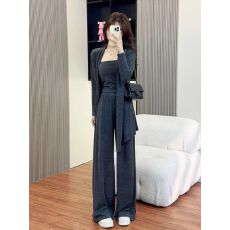 批发出大货 一整套<b class='q'>装</b><b class='q'>女</b>时尚高级感气质开衫抹胸阔腿裤休闲<b class='q'>运动</b>三件套