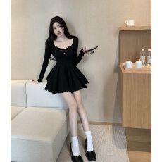 批发出大货 超好看收腰修身<b class='q'>连衣裙</b>小众减龄漂亮独特蓬蓬短裙26冬季