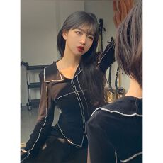 批发出大货 韩版<b class='q'>不规则</b>黑色正肩长袖T恤