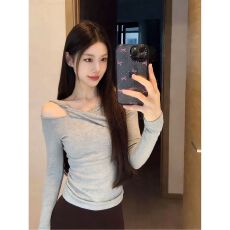 批发出大货 韩版不对称露肩扭结打底衫女冬季超好看灰色内搭<b class='q'>T</b><b class='q'>恤</b>上衣
