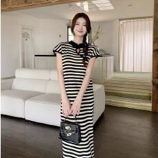批发出大货 短袖条纹针织裙女2026年<b class='q'>夏季</b>大气质遮肚显瘦修身连衣裙