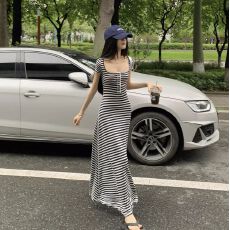 批发出大货 慵懒风<b class='q'>条纹</b>短袖连衣裙新款法式气质绝美收腰显瘦长裙女