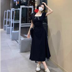 批发出大货 黑色短袖连衣裙女2026年夏季绝美超好看<b class='q'>甜美</b>减龄小黑裙