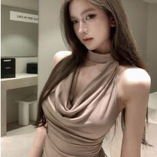 批发出大货 卡其色时尚荡领挂脖吊带背心修身显瘦短款无袖露背上衣