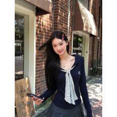 批发出大货 长袖<b class='q'>打底</b>女2026秋季修身t恤巨好看设计感<b class='q'>上衣</b>