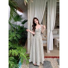 批发出大货 2026夏季女装新款高级感波点连衣裙褶皱收腰显瘦气质长裙