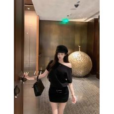 批发出大货 斜肩短袖连衣裙女夏修身紧身收腰短裙设计感显瘦包臀裙