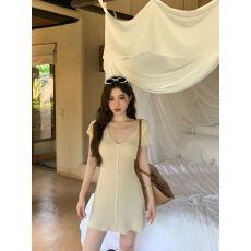 批发出大货 简约V领针织连衣裙女2026<b class='q'>春</b>夏季新款修身收腰A字裙短裙