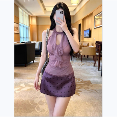 批发<b class='q'>蕾丝</b>拼接荷叶边挂脖辣妹无袖背心女波点包臀裙两件套装