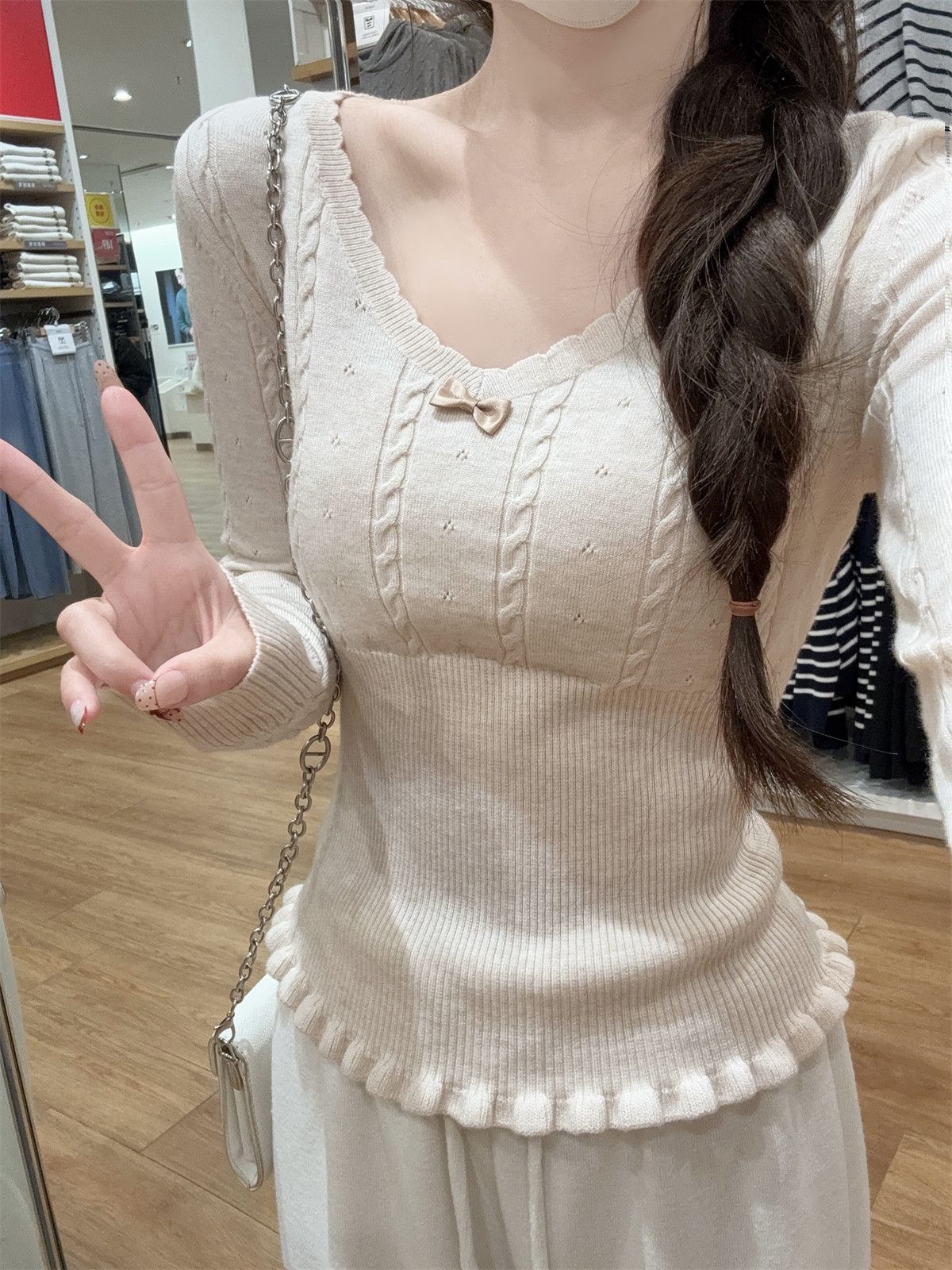 BY35624# 甜辣妹花边V领收腰打底上衣女秋减龄针织衫毛衣内搭 服裝批發女裝批發服飾貨源