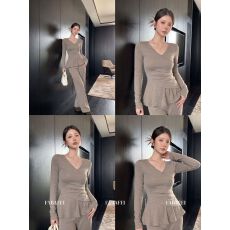 批发轻奢复古风交叉v领长袖<b class='q'>t</b><b class='q'>恤</b>女秋荷叶边下摆体恤垂感长<b class='q'>裤</b>两件套